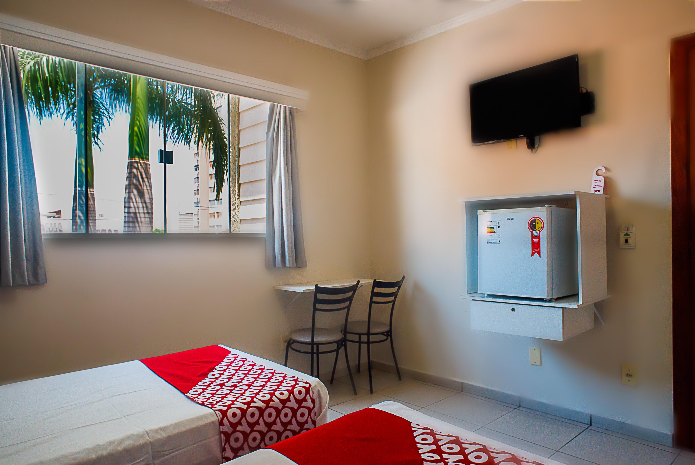 Oyo Cerrado Hotel, Campo Grande กัมโปกรันเด ภายนอก รูปภาพ A room at the hotel